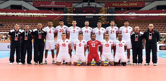 المنتخب الوطني لكرة الطائرة يتأهل إلى الدور النهائي لبطولة افريقيا